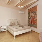 Guest house Vendeghaz Koveskal