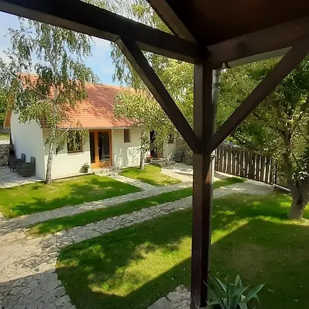 Maison d'hôtes Köveskál Vendégház 3*