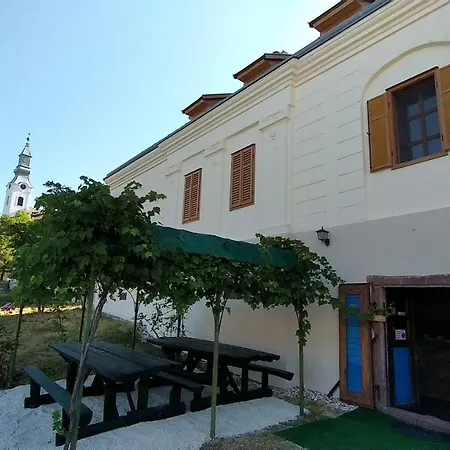 Köveskál Vendégház 3*