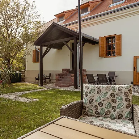 Panzio Guest house Koveskal
