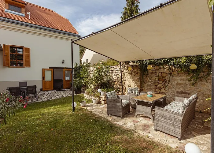 Vendeghaz Pensjonat 3*