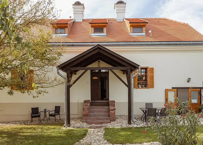 Vendeghaz Pensjonat 3*